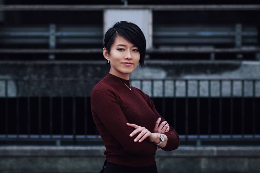 喜欢蹲着真的不是因为懒 或许是身体在偷偷 “自救”